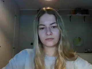 RosieJune's Live Sex Cam Show