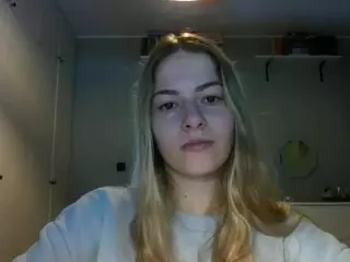 RosieJune's Live Sex Cam Show