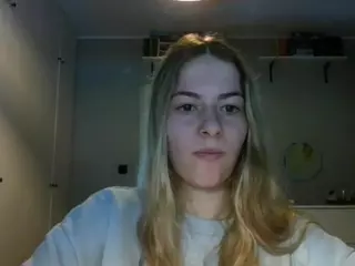 RosieJune's Live Sex Cam Show