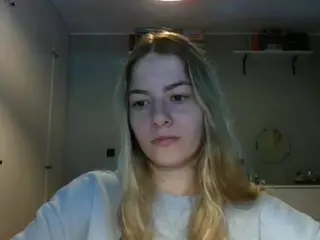RosieJune's Live Sex Cam Show
