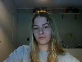 RosieJune's Live Sex Cam Show