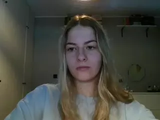 RosieJune's Live Sex Cam Show