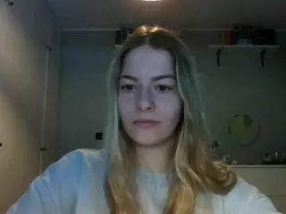 RosieJune's Live Sex Cam Show