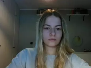 RosieJune's Live Sex Cam Show