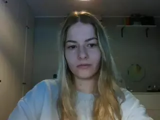 RosieJune's Live Sex Cam Show