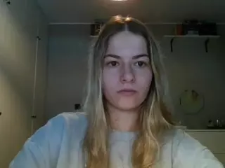 RosieJune's Live Sex Cam Show