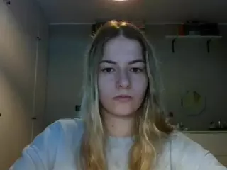 RosieJune's Live Sex Cam Show