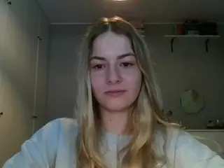 RosieJune's Live Sex Cam Show