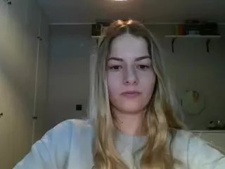 RosieJune's Live Sex Cam Show