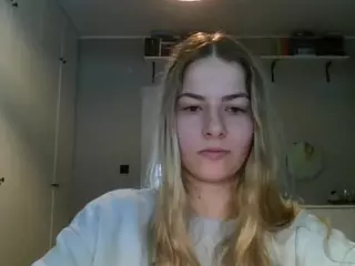 RosieJune's Live Sex Cam Show