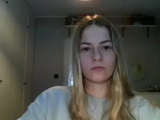 RosieJune's Live Sex Cam Show