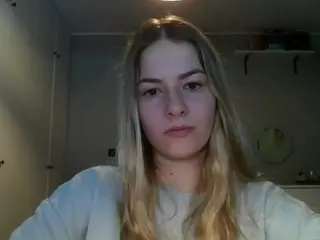 RosieJune's Live Sex Cam Show