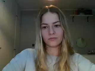 RosieJune's Live Sex Cam Show