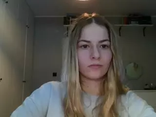 RosieJune's Live Sex Cam Show