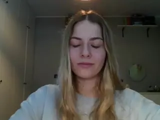 RosieJune's Live Sex Cam Show