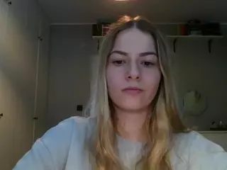RosieJune's Live Sex Cam Show