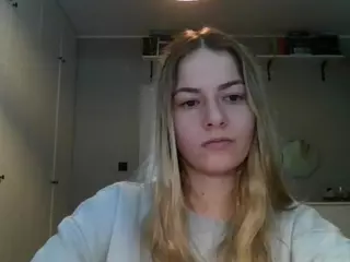 RosieJune's Live Sex Cam Show