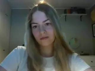 RosieJune's Live Sex Cam Show