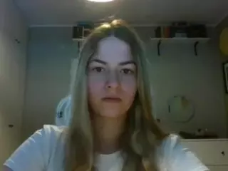 RosieJune's Live Sex Cam Show