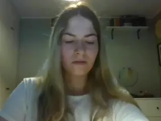 RosieJune's Live Sex Cam Show