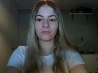 RosieJune's Live Sex Cam Show