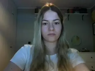 RosieJune's Live Sex Cam Show