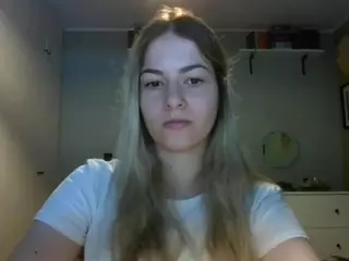RosieJune's Live Sex Cam Show