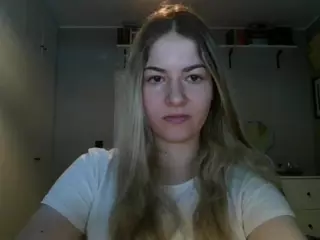 RosieJune's Live Sex Cam Show