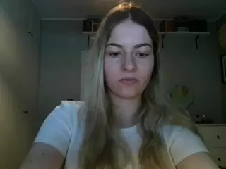 RosieJune's Live Sex Cam Show