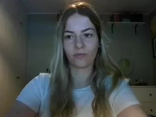 RosieJune's Live Sex Cam Show