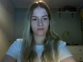 RosieJune's Live Sex Cam Show