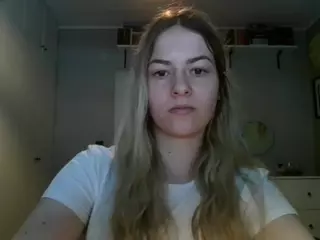 RosieJune's Live Sex Cam Show