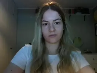 RosieJune's Live Sex Cam Show