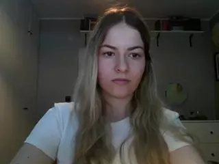 RosieJune's Live Sex Cam Show