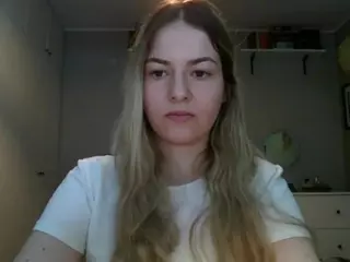 RosieJune's Live Sex Cam Show