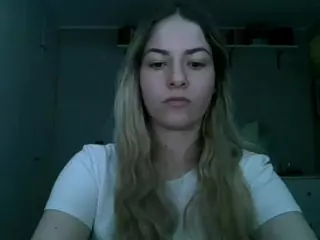 RosieJune's Live Sex Cam Show