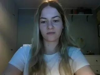 RosieJune's Live Sex Cam Show