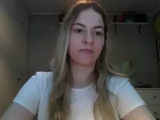 RosieJune's Live Sex Cam Show