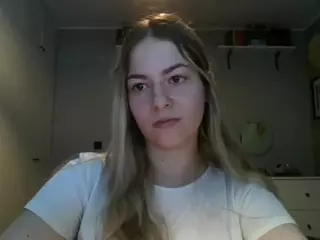 RosieJune's Live Sex Cam Show