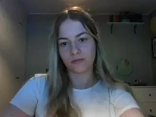 RosieJune's Live Sex Cam Show