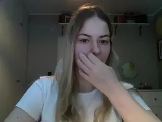 RosieJune's Live Sex Cam Show