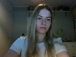 RosieJune's Live Sex Cam Show