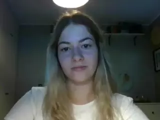 RosieJune's Live Sex Cam Show
