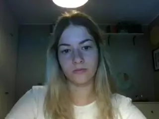 RosieJune's Live Sex Cam Show