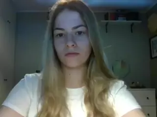 RosieJune's Live Sex Cam Show