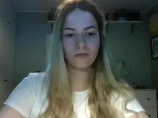 RosieJune's Live Sex Cam Show
