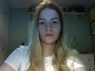 RosieJune's Live Sex Cam Show