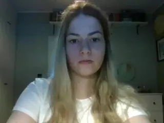 RosieJune's Live Sex Cam Show