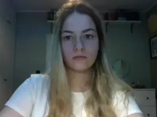 RosieJune's Live Sex Cam Show