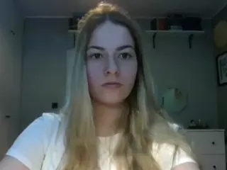 RosieJune's Live Sex Cam Show
